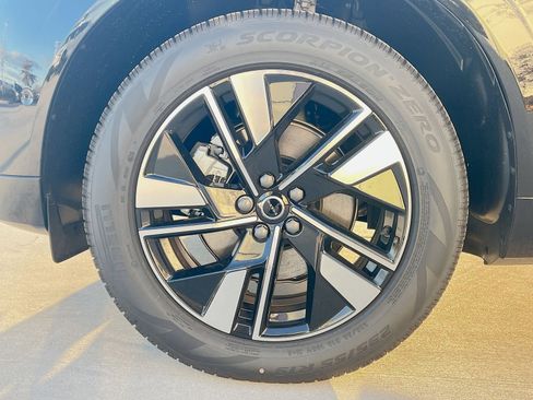 New 2026 Volvo XC60 B5 Plus w/ Protection Package Premier image 12