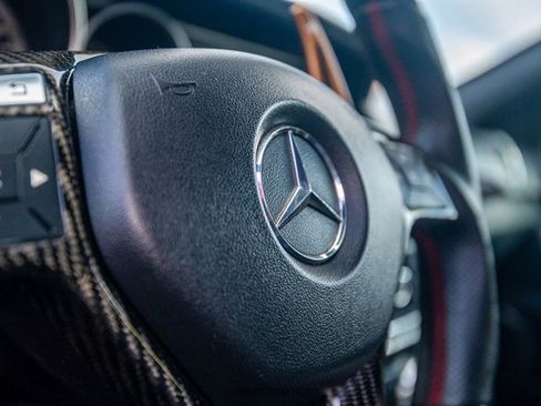 Used 2013 Mercedes-Benz C 63 AMG Sedan image 38