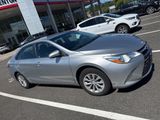 Used 2016 Toyota Camry LE image 2