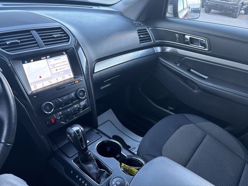 Used 2019 Ford Explorer XLT w/ Equipment Group 201A image 28