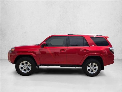 Certified 2024 Toyota 4Runner SR5 AWD/4WD image 9