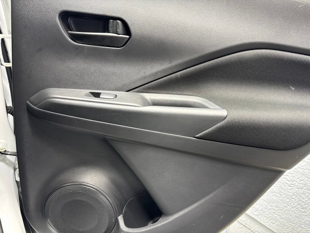 Used 2025 Nissan Kicks Play S FWD image 25