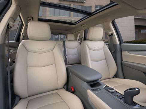 New 2026 Cadillac XT5 Premium Luxury w/ Driver Assist Package AWD/4WD image 24