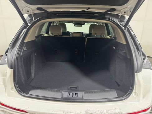 New 2026 Lincoln Corsair Premiere image 13