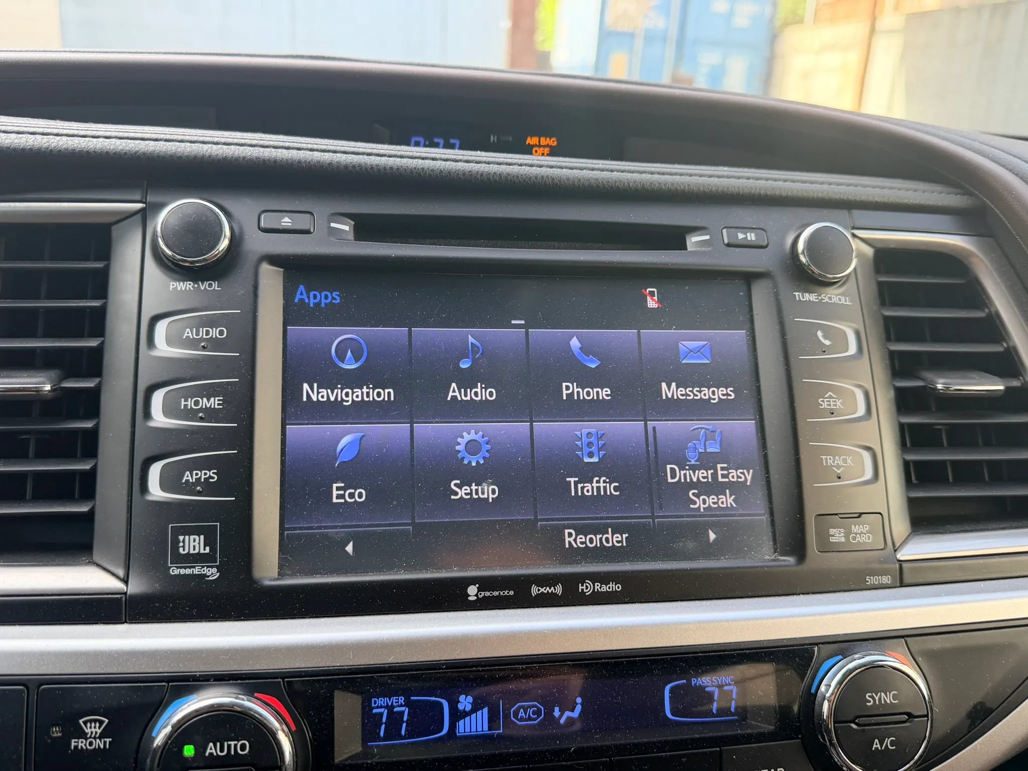 Used 2018 Toyota Highlander Limited FWD image 19