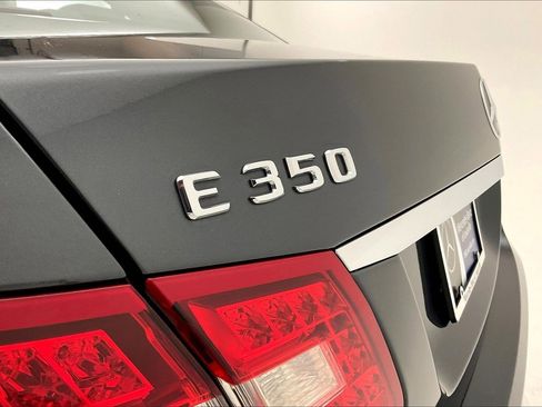 Used 2011 Mercedes-Benz E 350 4MATIC Sedan image 24