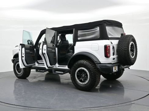 Used 2022 Ford Bronco Badlands image 25