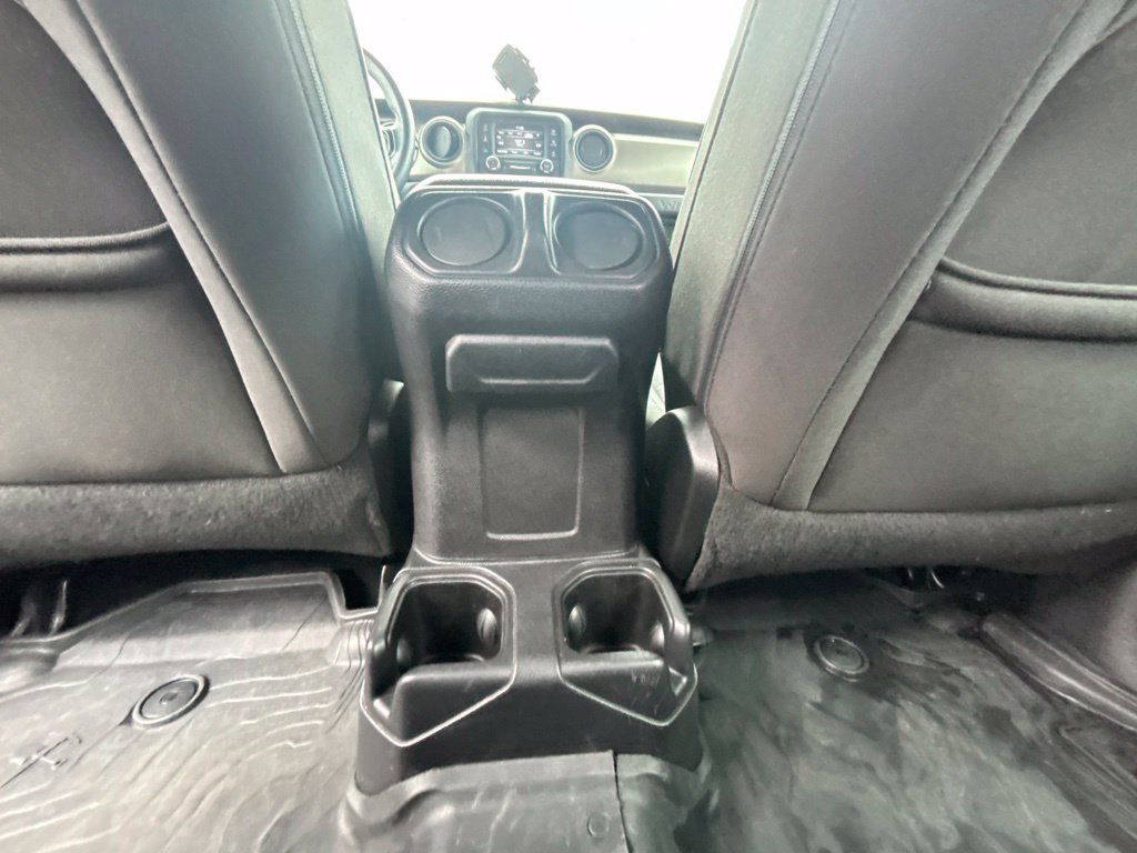 Used 2018 Jeep Wrangler Unlimited Sport AWD/4WD image 18