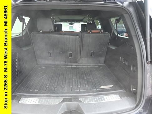Used 2024 GMC Yukon XL Denali Ultimate w/ LPO, Floor Liner Package AWD/4WD image 22