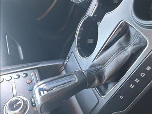 Used 2017 Ford Explorer Limited image 14
