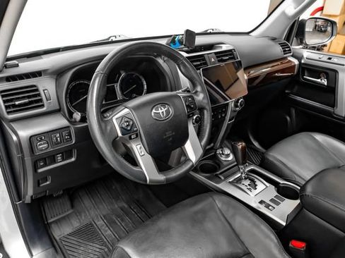 Used 2019 Toyota 4Runner Limited AWD/4WD image 3