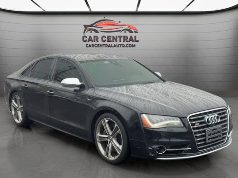 Used 2013 Audi S8 4.0T image 7