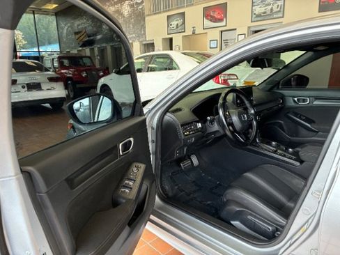 Used 2023 Honda Civic Sport image 10