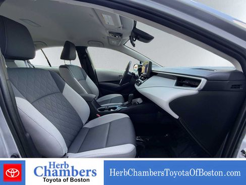 Used 2023 Toyota Corolla LE w/ LE Convenience Package FWD image 20