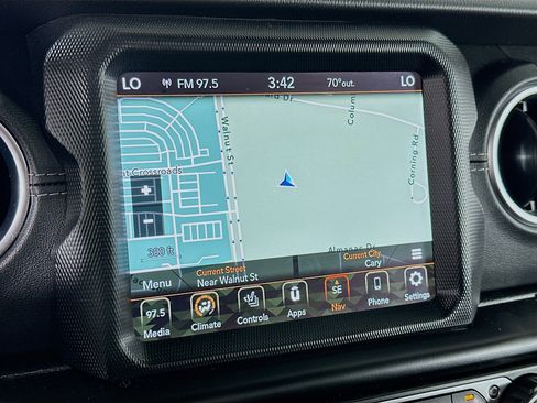 Used 2022 Jeep Wrangler Sahara w/ Cold Weather Group image 22