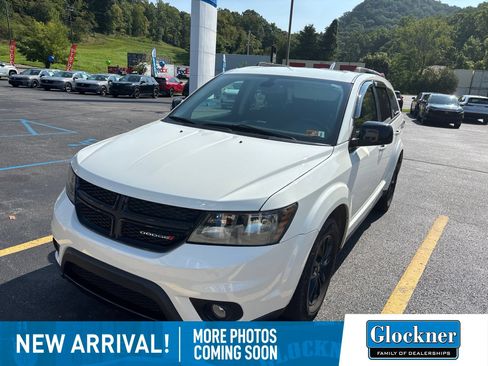 Used 2019 Dodge Journey SE w/ Connectivity Group FWD image 5
