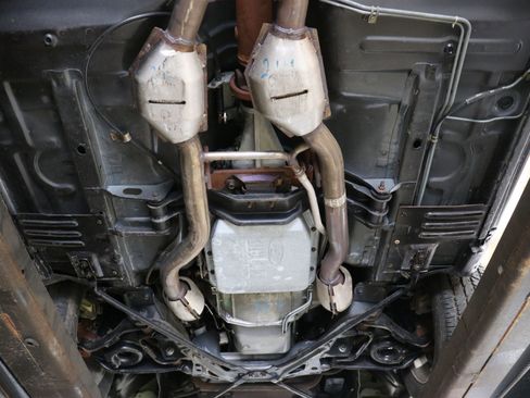 Used 1989 Ford Mustang LX image 25