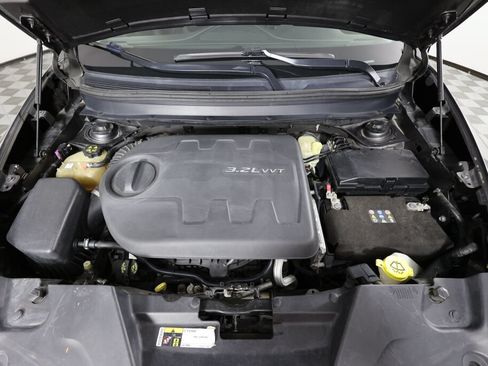 Used 2014 Jeep Cherokee Latitude FWD image 39
