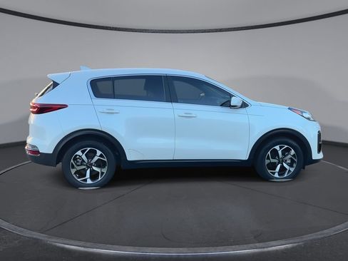 Used 2022 Kia Sportage LX FWD image 9