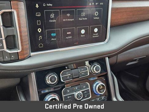 Certified 2024 GMC Yukon XL Denali Ultimate AWD/4WD image 27