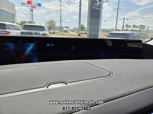 New 2027 Lincoln Navigator Premiere RWD image 21
