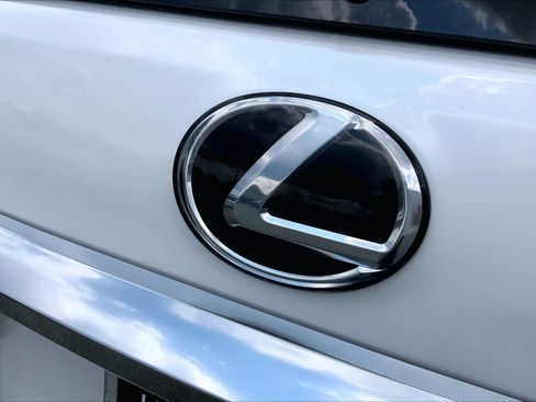 Certified 2023 Lexus GX 460 Premium w/ Premium Package AWD/4WD image 10