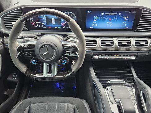Used 2024 Mercedes-Benz GLS 63 AMG 4MATIC image 27