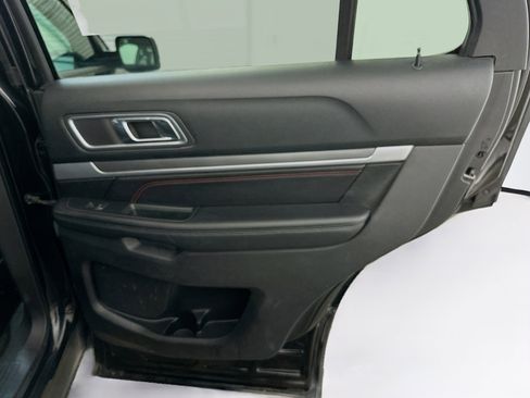Used 2017 Ford Explorer Sport image 34