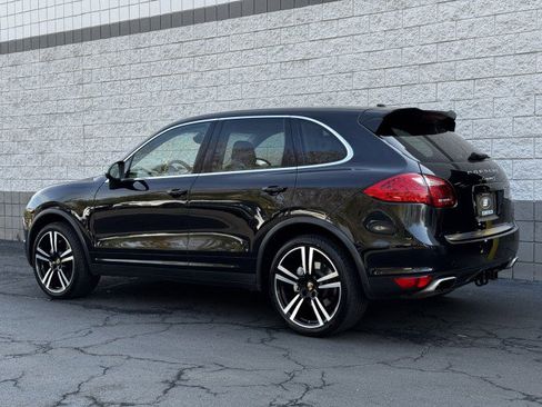 Used 2013 Porsche Cayenne S w/ Premium Pkg Plus image 2
