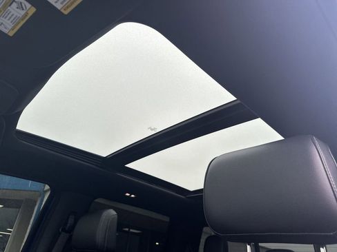 Used 2022 Ford F150 XLT w/ Equipment Group 302A High image 16