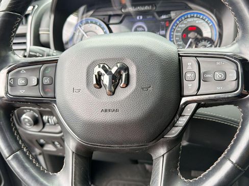 Used 2022 RAM 1500 Limited AWD/4WD image 14
