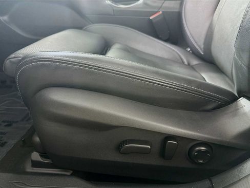 Used 2023 Subaru Outback Touring image 18