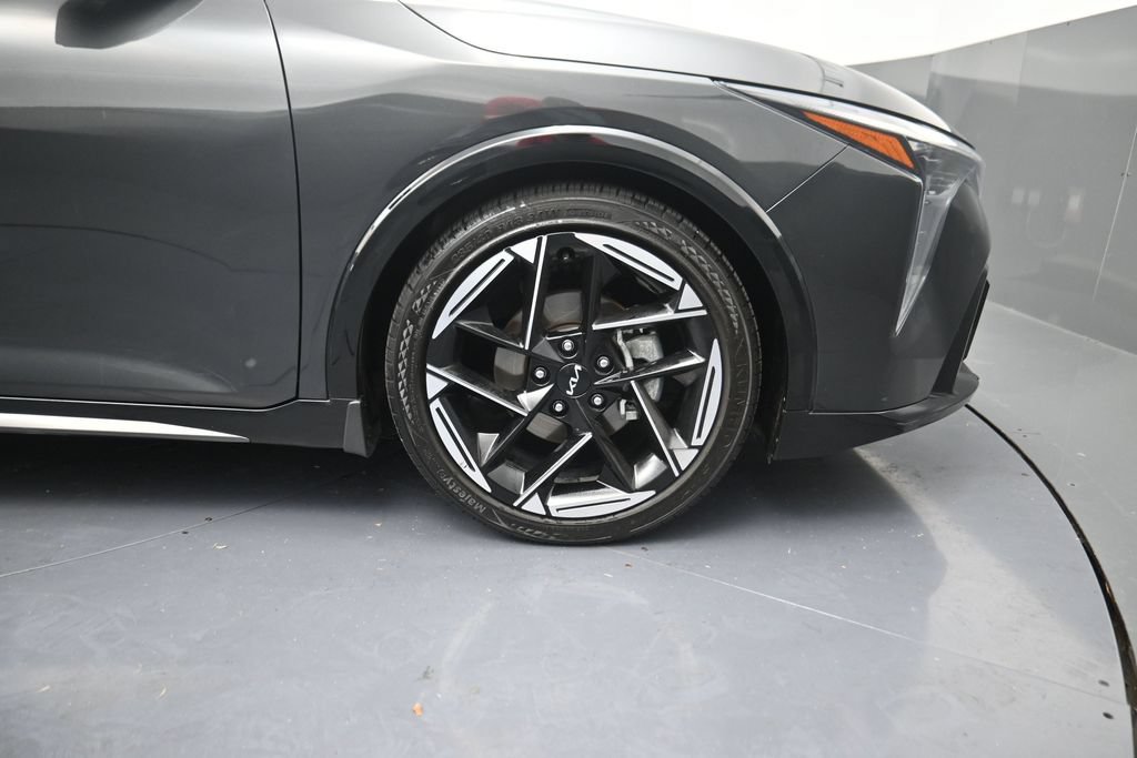 Used 2025 Kia K4 GT-Line w/ GT-Line Premium Package FWD image 5