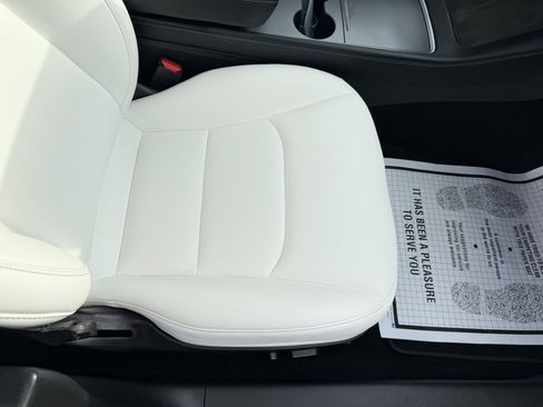 Used 2022 Tesla Model 3 Long Range image 42