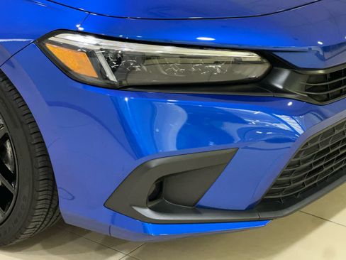 Used 2024 Honda Civic Sport image 2