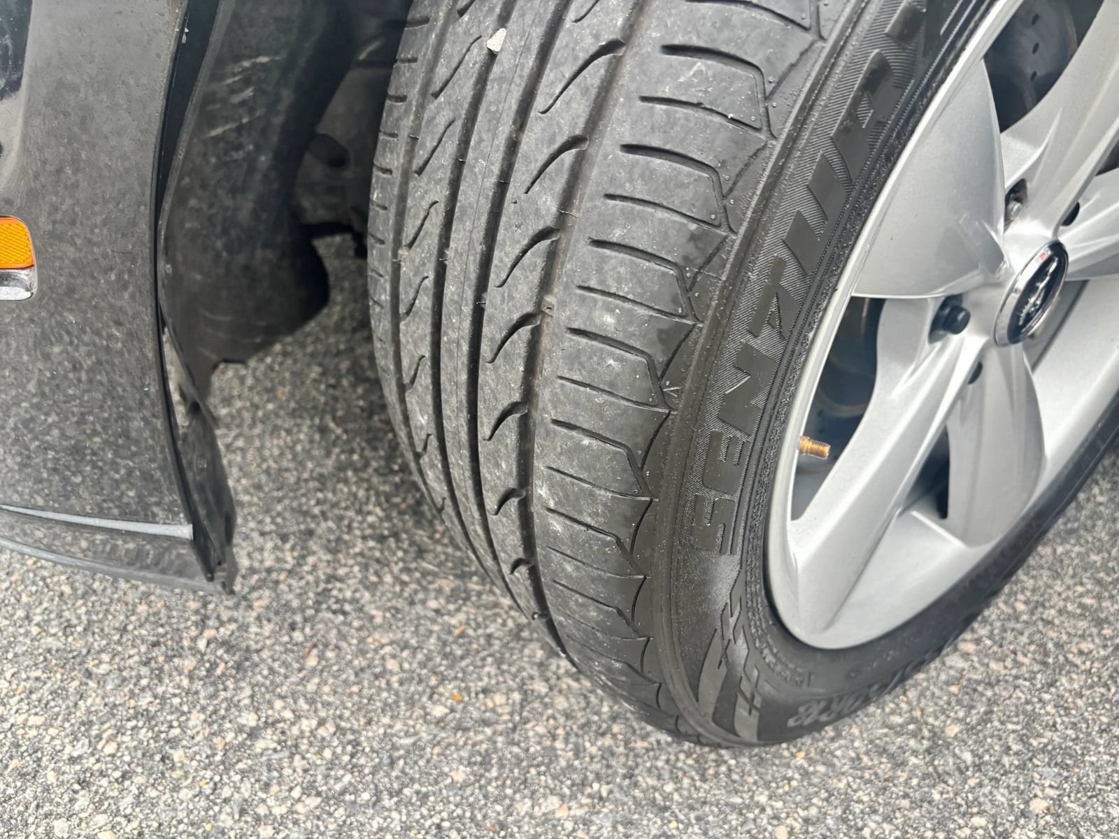 Used 2013 Ford Mustang GT RWD image 11
