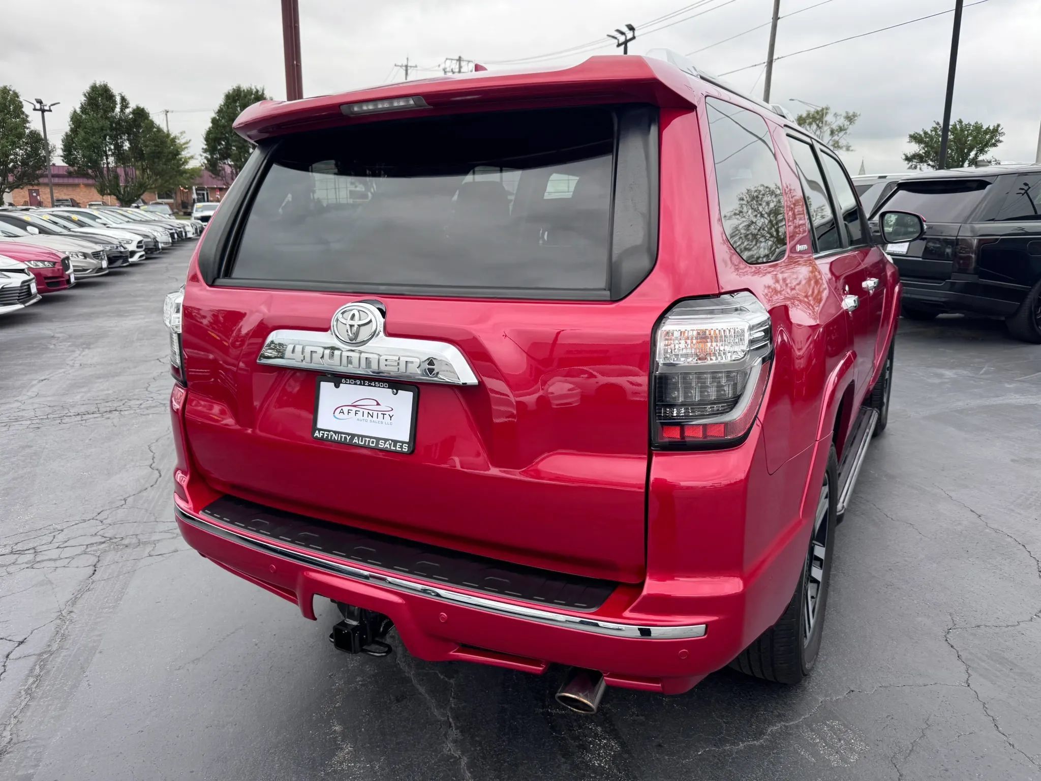Used 2016 Toyota 4Runner Limited AWD/4WD image 5