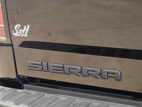 Used 2017 GMC Sierra 1500 SLT AWD/4WD image 46