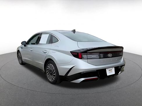 Used 2025 Hyundai Sonata SEL FWD image 11