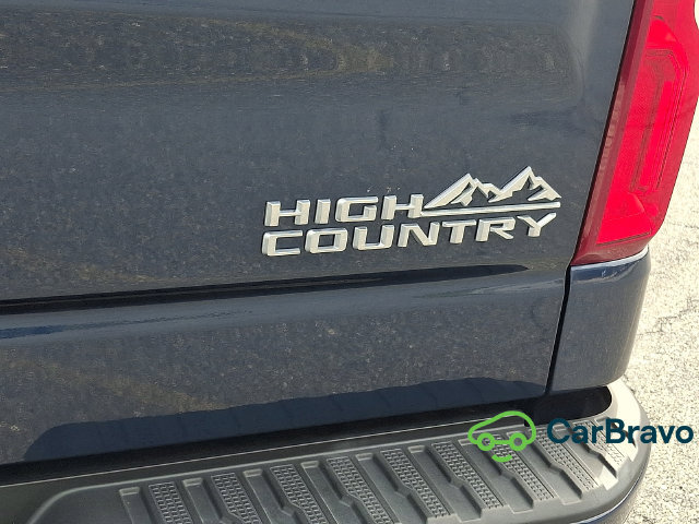 Used 2023 Chevrolet Silverado 1500 High Country w/ Technology Package AWD/4WD image 30
