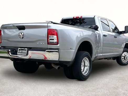 Used 2022 RAM 3500 Tradesman w/ Chrome Appearance Group AWD/4WD image 2