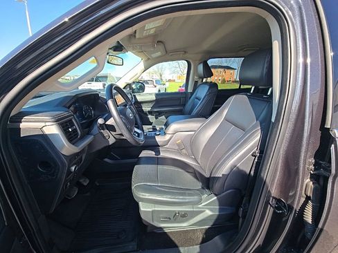 Used 2022 Ford Expedition XLT AWD/4WD image 13