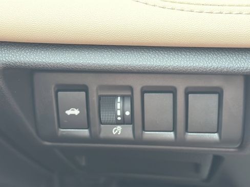 Used 2024 Subaru Legacy Limited image 36