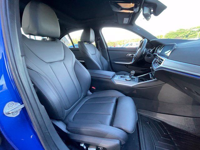Used 2020 BMW 330i xDrive Sedan w/ M Sport Package AWD/4WD image 31