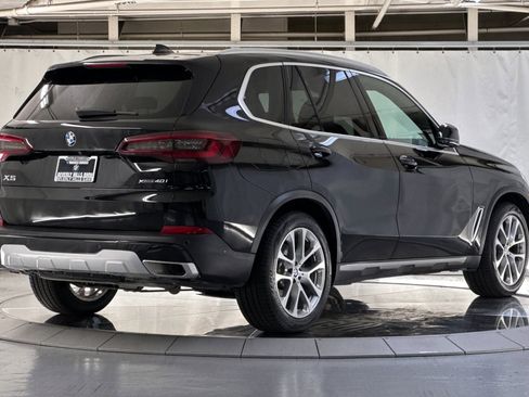Used 2023 BMW X5 xDrive40i w/ Premium Package image 9