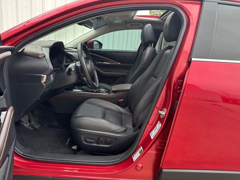 Used 2025 MAZDA CX-30 AWD 2.5 S w/ Premium Package image 12