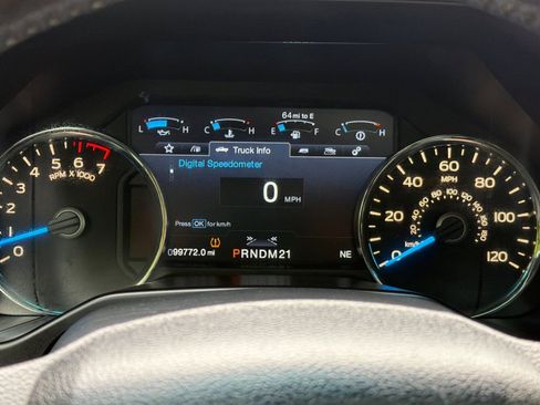 Used 2016 Ford F150 Lariat w/ Equipment Group 502A Luxury AWD/4WD image 24