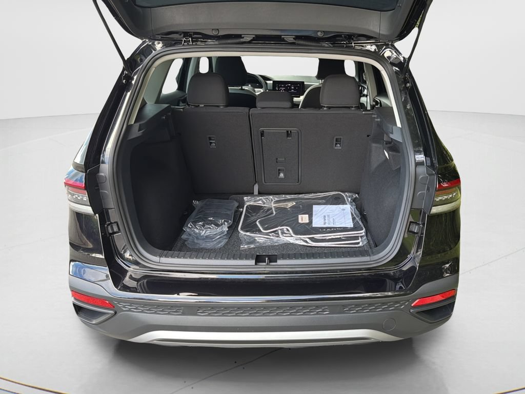 New 2026 Volkswagen Taos S FWD image 10
