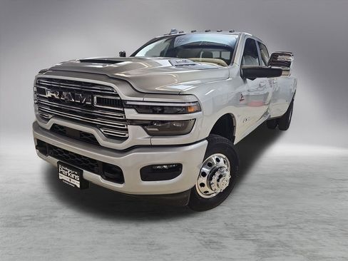 New 2026 RAM 3500 Laramie w/ Max Tow Package image 3