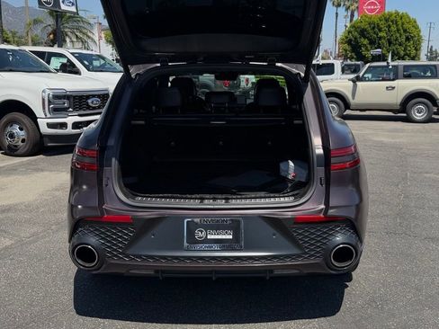 Used 2022 Genesis GV70 3.5T Sport w/ Sport Prestige Package AWD/4WD image 10